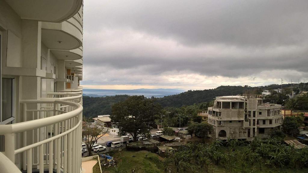 Mary'S Crib Cityland Prime Tagaytay With Free Wifi & Swimming Tagaytay City Dış mekan fotoğraf