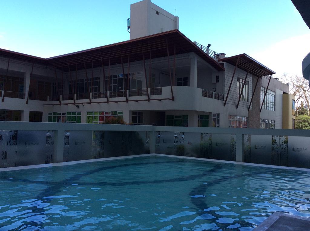 Mary'S Crib Cityland Prime Tagaytay With Free Wifi & Swimming Tagaytay City Dış mekan fotoğraf